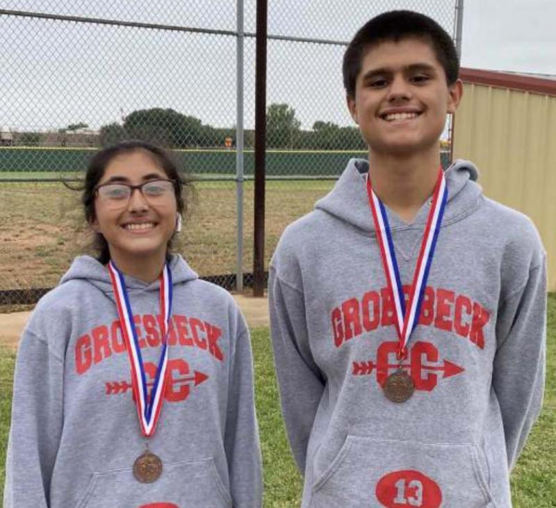 Two Groesbeck runners qualify for regional meet