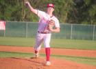 Colter Copeland pitches for the Goats against the Fairfield Eagles on Tuesday night. Photos by Mitchell Pate Goats defeat Fairfield 8-4; Fall to Franklin 1-0